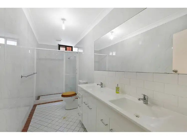 Fifth view of Homely house listing, 192 Lakedge Avenue, Berkeley Vale NSW 2261