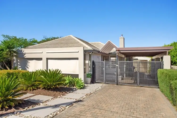 11 NAPIER STREET, Rye VIC 3941