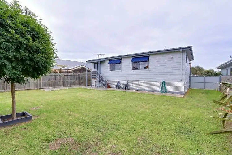 24 Roderick Close, Cowes VIC 3922