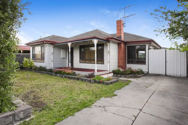 2 Alvina Street, Sunshine North VIC 3020