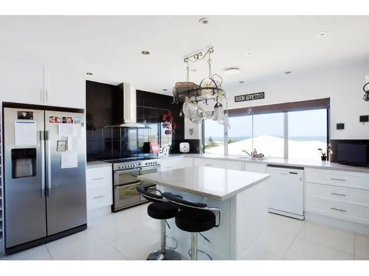 Second view of Homely house listing, 6 Pitcairn Court, Pacific Heights QLD 4703