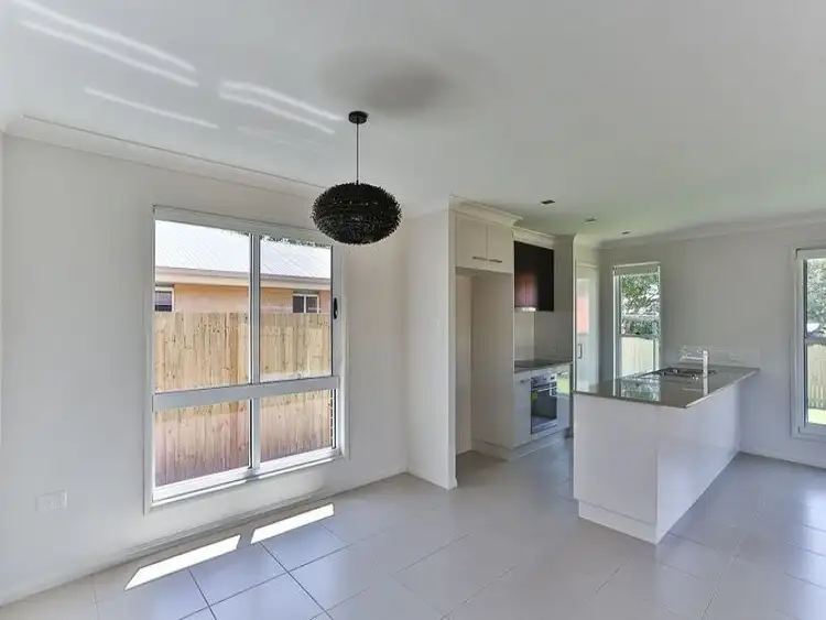 Sixth view of Homely unit listing, 2/12 McDowall Street, Newtown QLD 4350