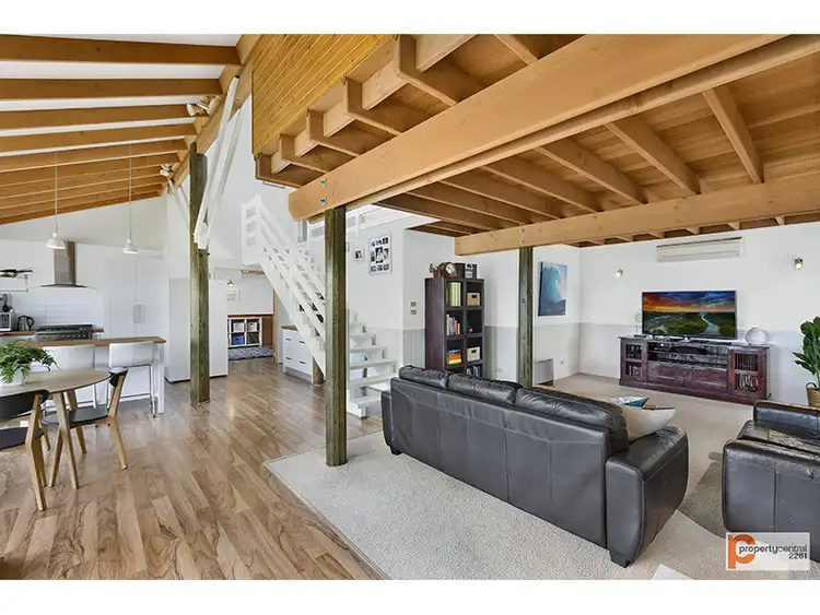 Second view of Homely house listing, 5 Valley View Road, Bateau Bay NSW 2261