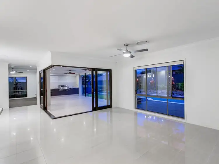 Fourth view of Homely house listing, 18 Tweeddale Circuit, Drewvale QLD 4116