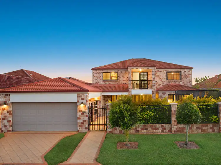 12 Barbara Way, Benowa QLD 4217