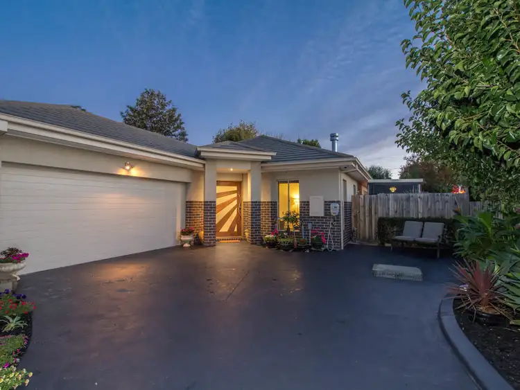 2/4 Bayview Road, Frankston VIC 3199