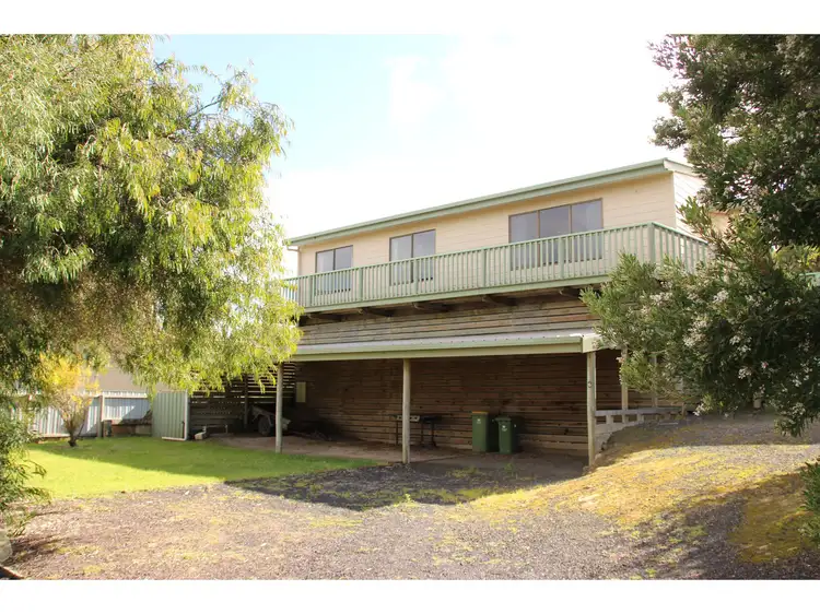 6 Neil Black Street East, Nelson VIC 3292