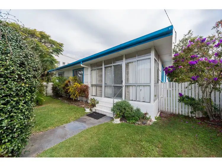 30 Huth Street, Labrador QLD 4215