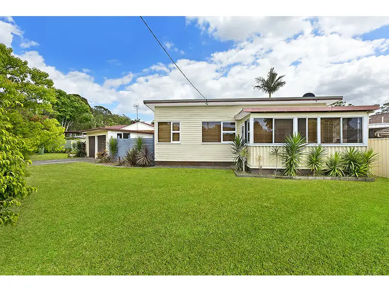 Main view of Homely house listing, 27 Buckingham Road, Berkeley Vale NSW 2261