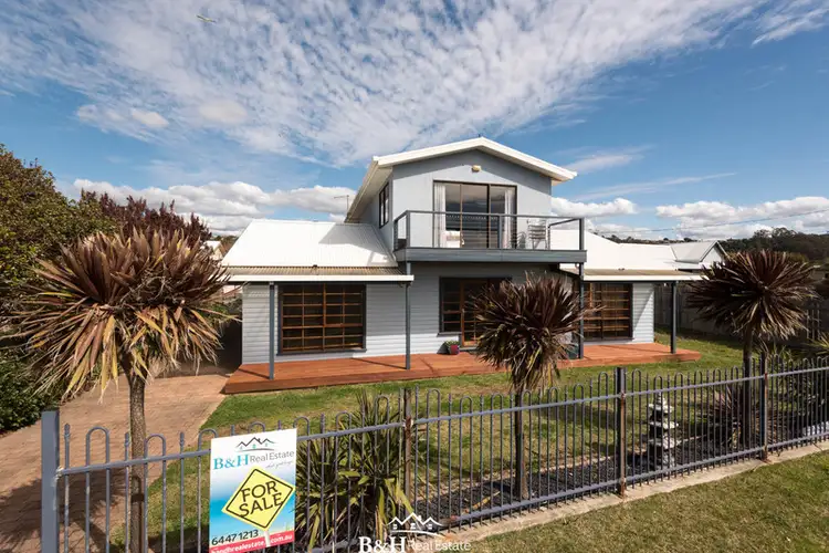 29 Penguin Road, West Ulverstone TAS 7315