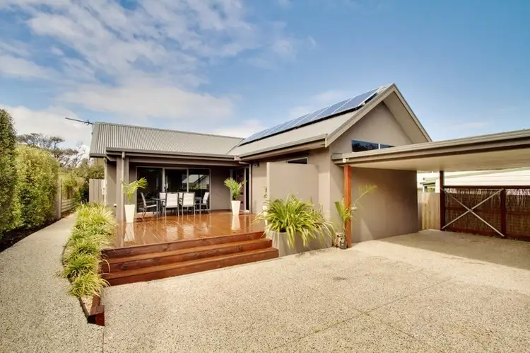 25 Hilltop Avenue, Blairgowrie VIC 3942