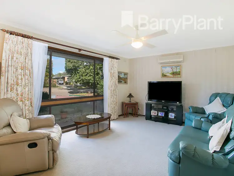 Second view of Homely house listing, 8 Graydon Court, Rosebud VIC 3939