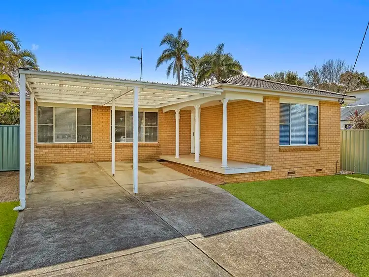 36 Sierra Avenue, Bateau Bay NSW 2261