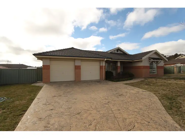 19 Ashworth Drive, Bathurst NSW 2795