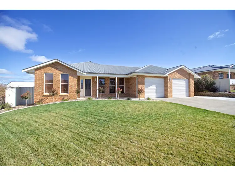 62 Hughes Street, Kelso NSW 2795
