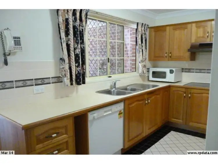 Fourth view of Homely unit listing, 4/27 Nicholson Street, Allenstown QLD 4700