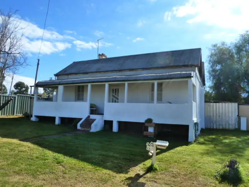 Main view of Homely house listing, 11 Kiewa Street, Manildra NSW 2865