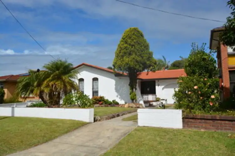 14 Bass Street, Barrack Heights NSW 2528