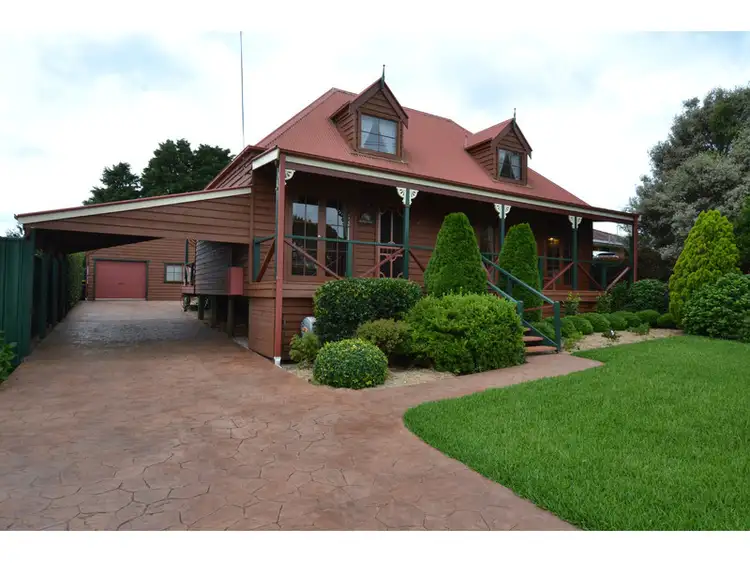 62 North Street, Robertson NSW 2577