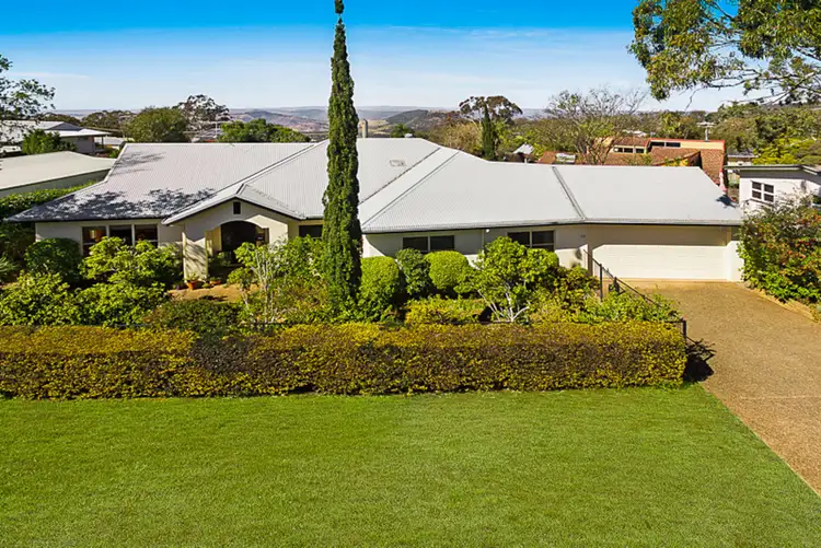 52 Prince Henry Drive, Prince Henry Heights QLD 4350