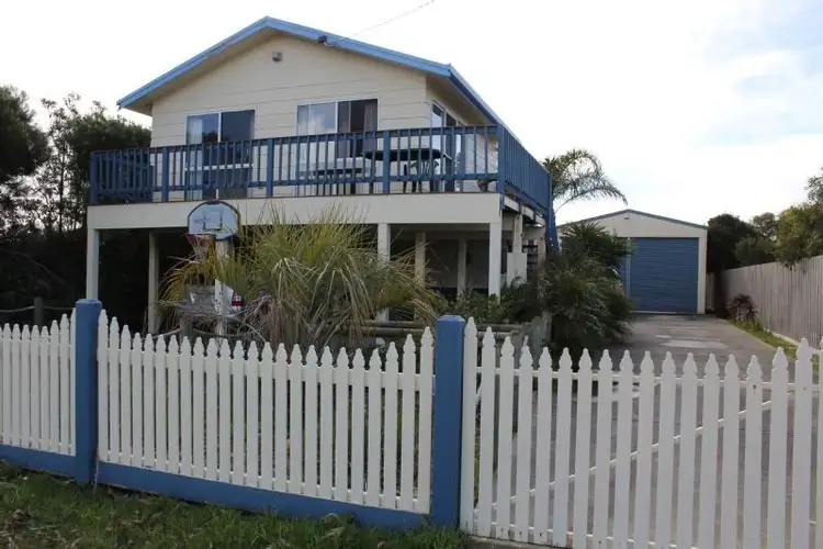 2 Seaspray Avenue, Cape Woolamai VIC 3925