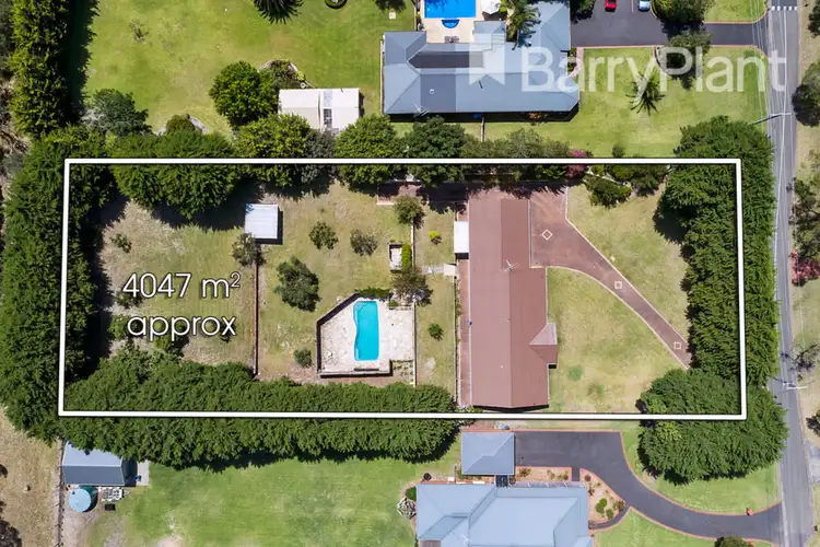 16 Lockhart Drive, Rosebud VIC 3939