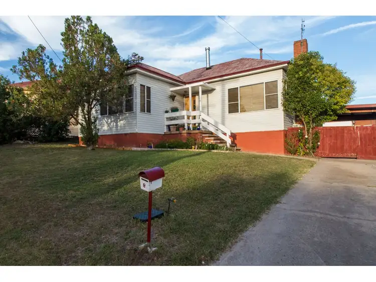 8 Henderson Street, West Bathurst NSW 2795