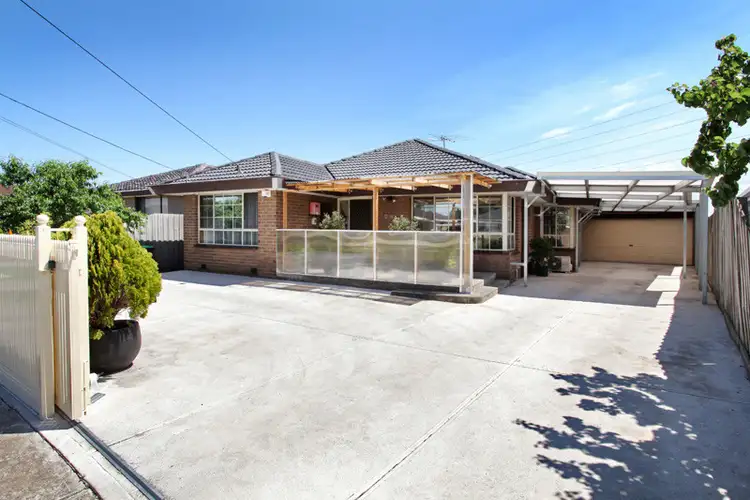 29 Larool Crescent, Sunshine West VIC 3020