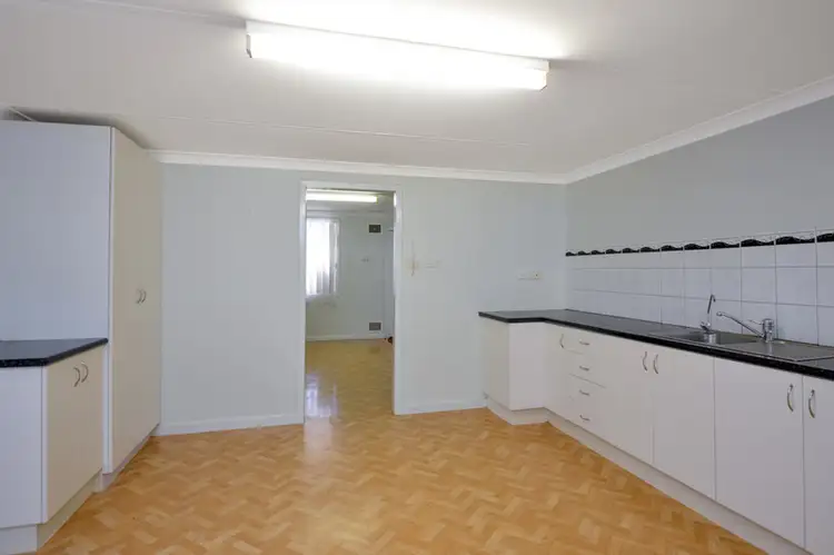 Fifth view of Homely house listing, 136 Richardson Street, Boulder, Kalgoorlie WA 6430