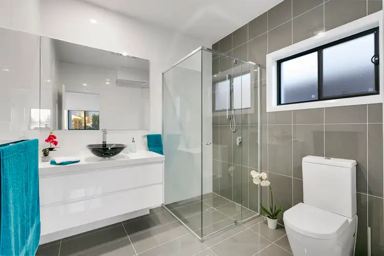 Sixth view of Homely house listing, 8 Crest View Key, Broadbeach Waters QLD 4218