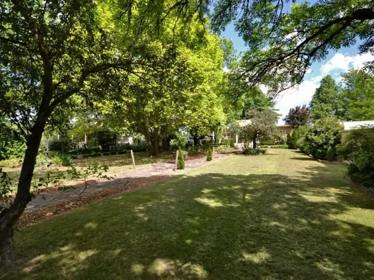 Second view of Homely house listing, 10 Malcolm Street, Mansfield VIC 3722