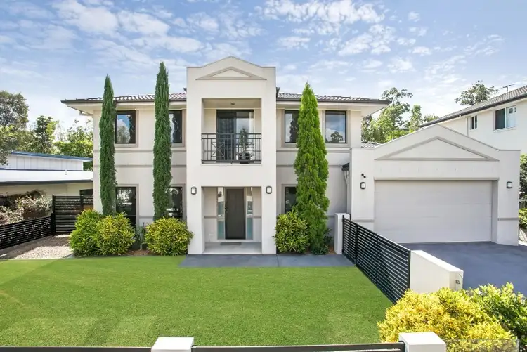 25 Highland Drive, Seventeen Mile Rocks QLD 4073