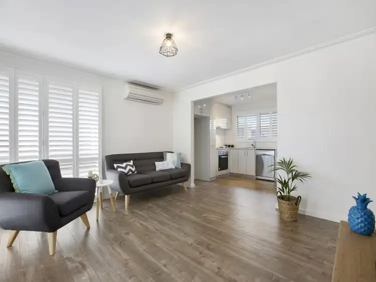 Third view of Homely unit listing, 2/52 Queen Street, Mornington VIC 3931