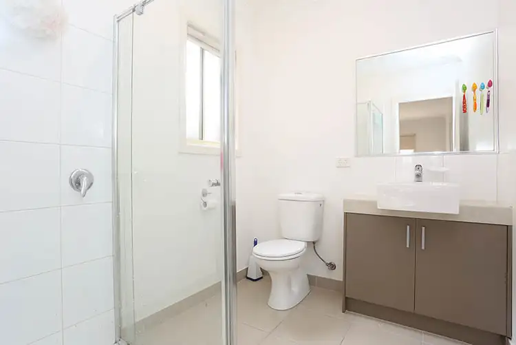 Fifth view of Homely unit listing, 2/30 Couper Angus Grove, Sunshine VIC 3020