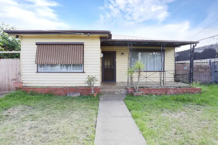 19 Foxton Street, St Albans VIC 3021