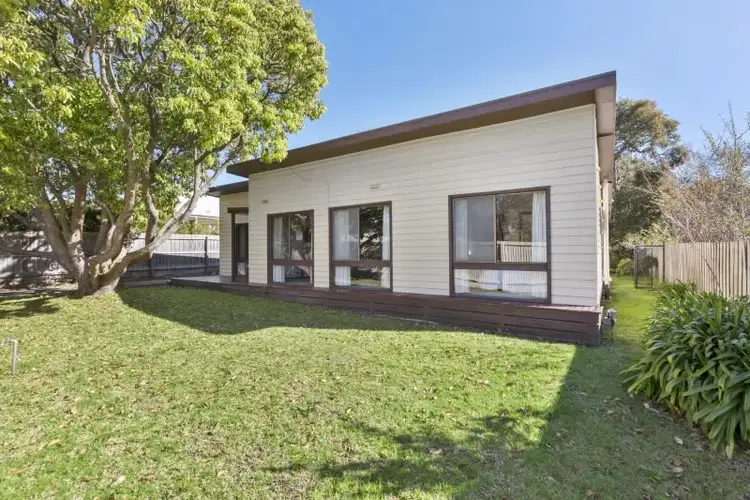 Second view of Homely house listing, 8 Rannoch Avenue, Mount Eliza VIC 3930