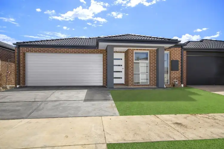11 Compass Way, Armstrong Creek VIC 3217