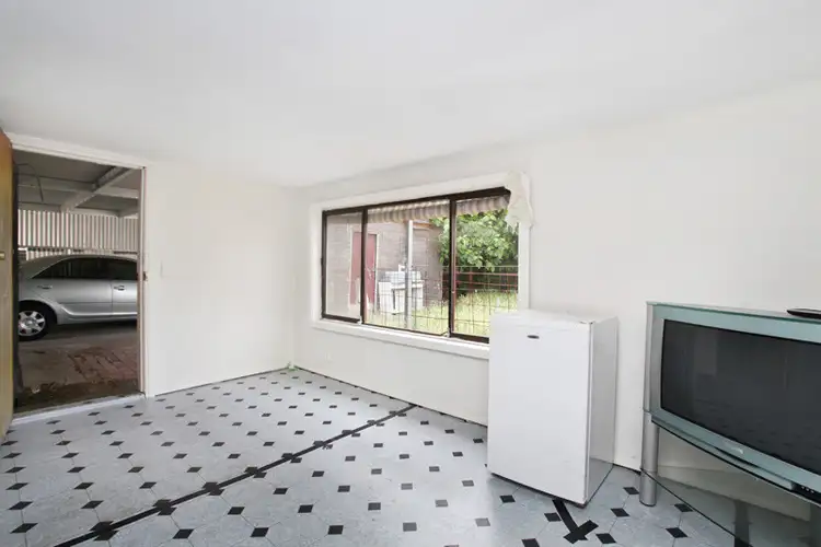 Sixth view of Homely house listing, 10 Cranbourne Avenue, Sunshine North VIC 3020