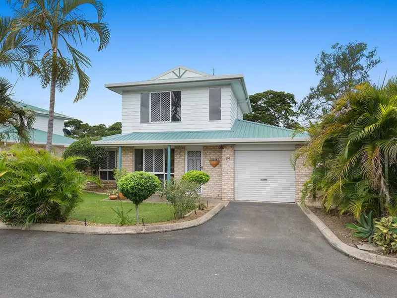 Main view of Homely unit listing, 24/100 Victoria Place, Berserker QLD 4701