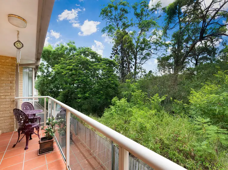 2/27 Dovercourt Road, Toowong QLD 4066
