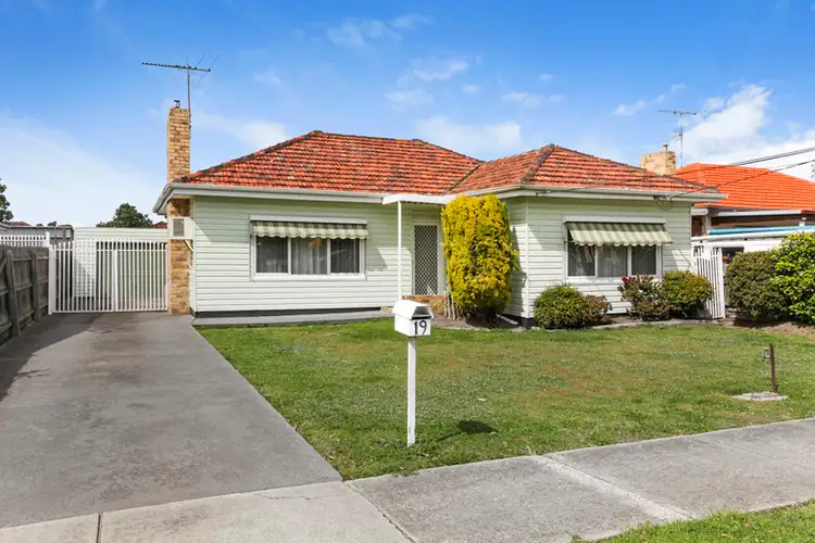 19 Westgate Avenue, Albion VIC 3020