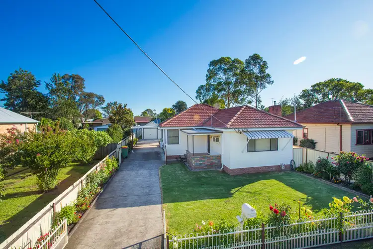 33 Mount View Road, Cessnock NSW 2325