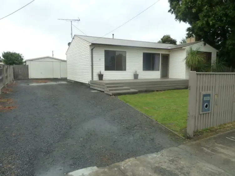 17 Koornalla Street, Newborough VIC 3825