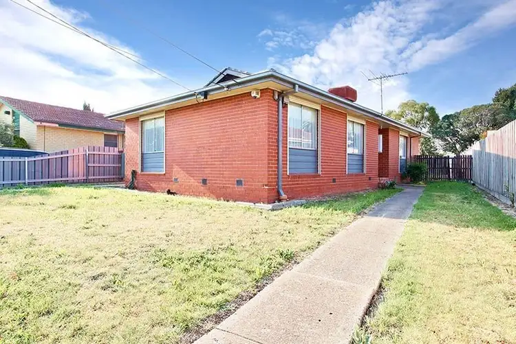 34 Felstead Avenue, Sunshine West VIC 3020