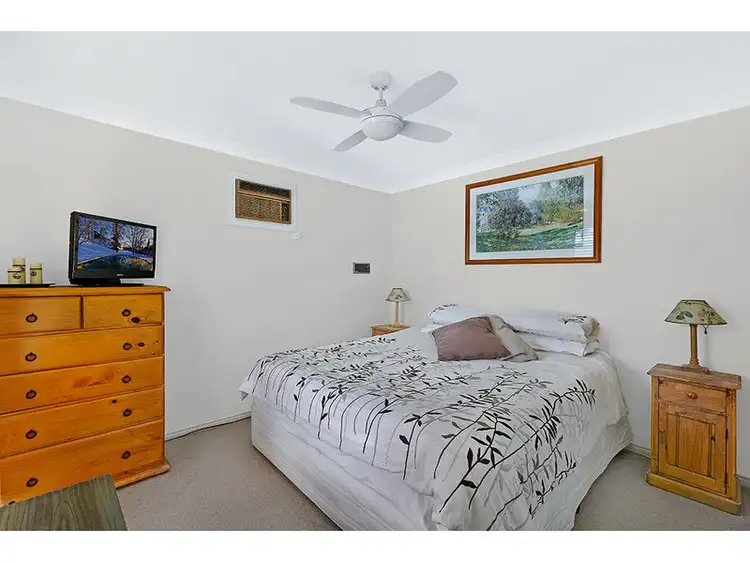 Sixth view of Homely house listing, 5 Sarah Close, Killarney Vale NSW 2261