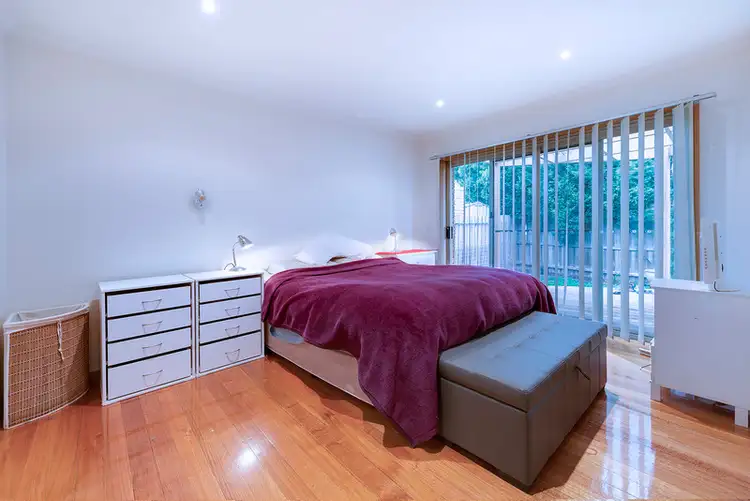 Fifth view of Homely unit listing, 2/35 Azalea Avenue, Mill Park VIC 3082