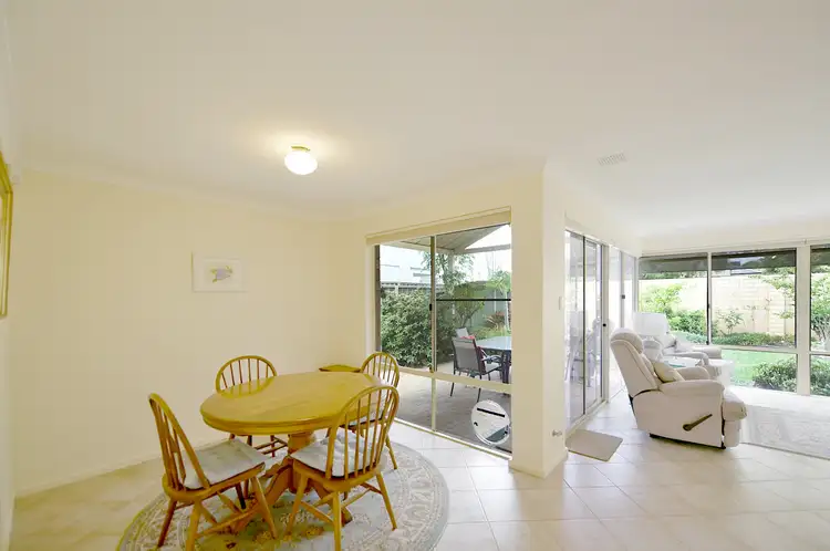 Seventh view of Homely semi-detached listing, 5A Pepler Avenue, Salter Point WA 6152