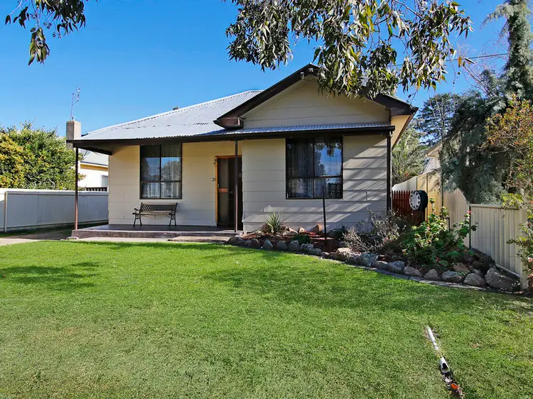 21 Commercial Road, Benalla VIC 3672