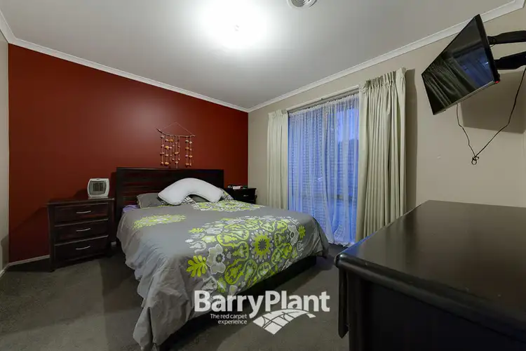 Sixth view of Homely house listing, 5 Claire Close, Pakenham VIC 3810