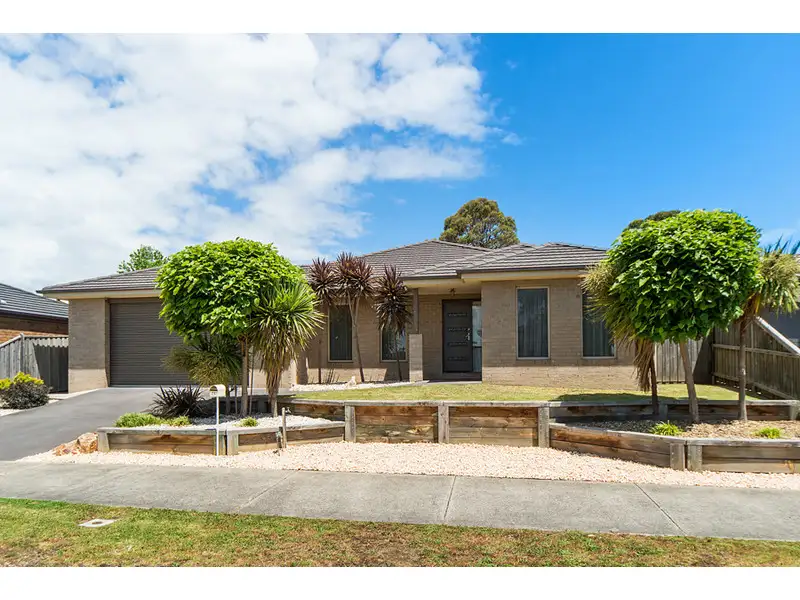Main view of Homely house listing, 25 Pepperbush Crescent, Langwarrin VIC 3910